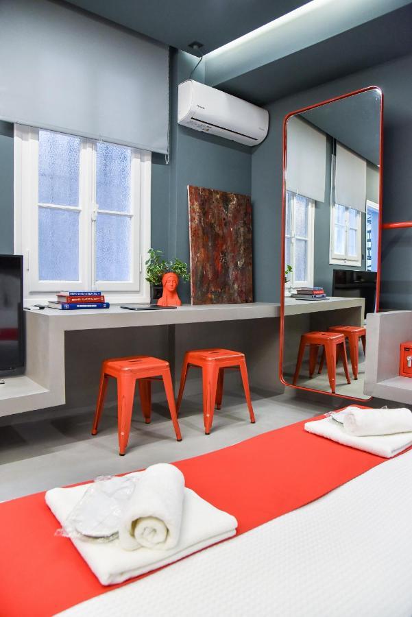 Central44 Yolo Casual Suite Athens Ngoại thất bức ảnh