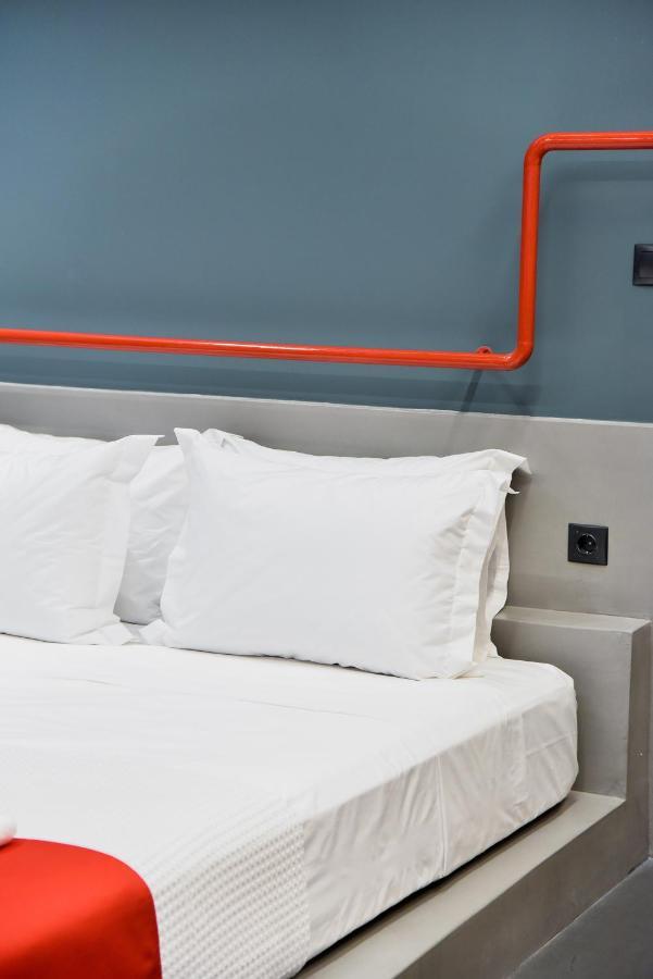 Central44 Yolo Casual Suite Athens Ngoại thất bức ảnh