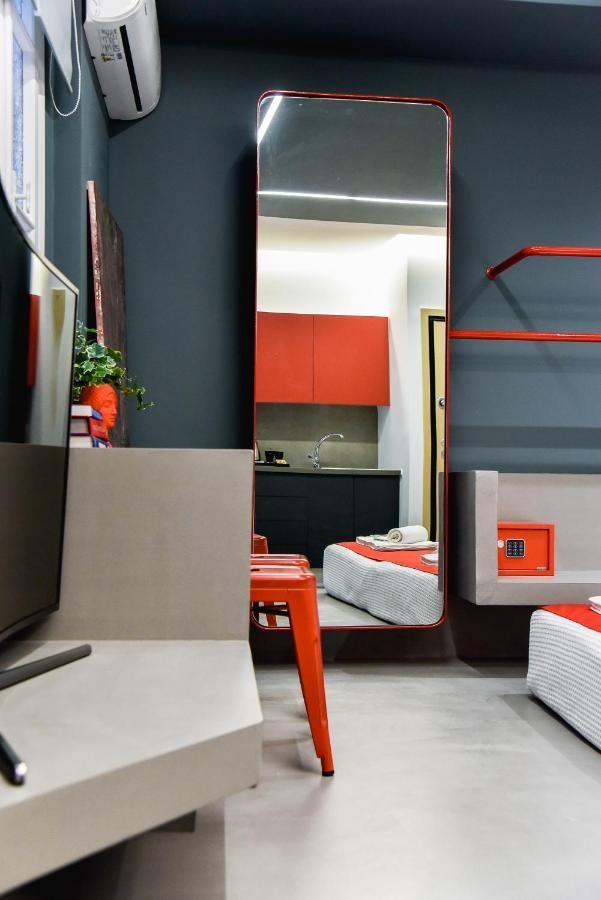 Central44 Yolo Casual Suite Athens Ngoại thất bức ảnh