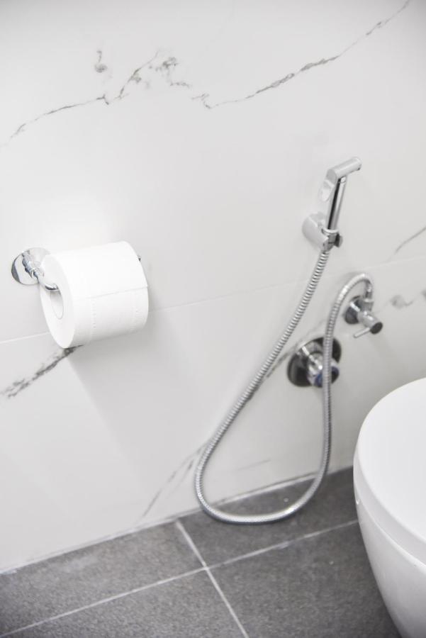 Central44 Yolo Casual Suite Athens Ngoại thất bức ảnh
