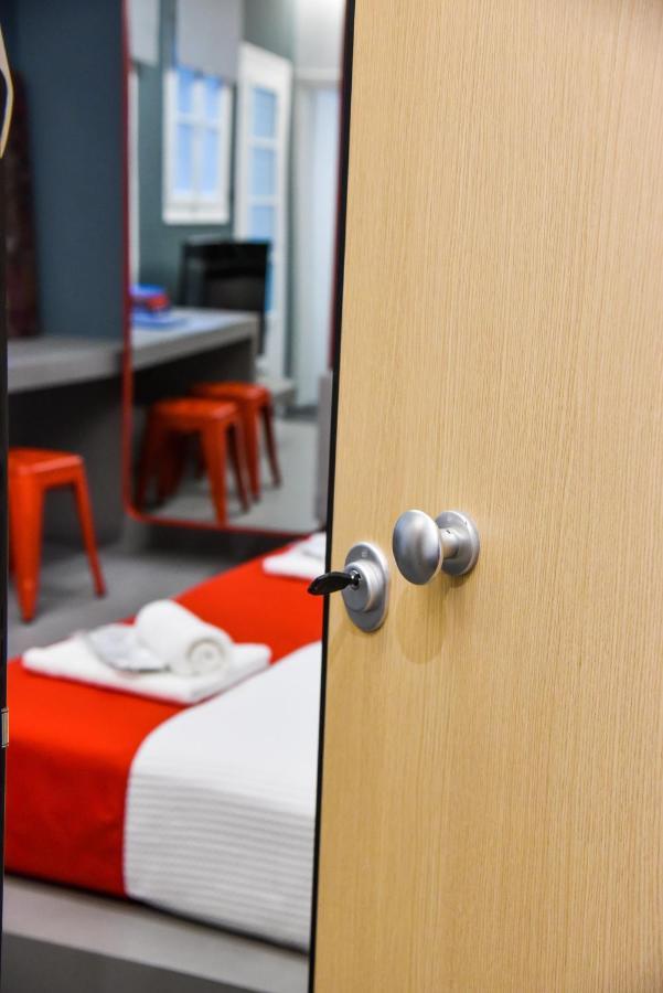 Central44 Yolo Casual Suite Athens Ngoại thất bức ảnh